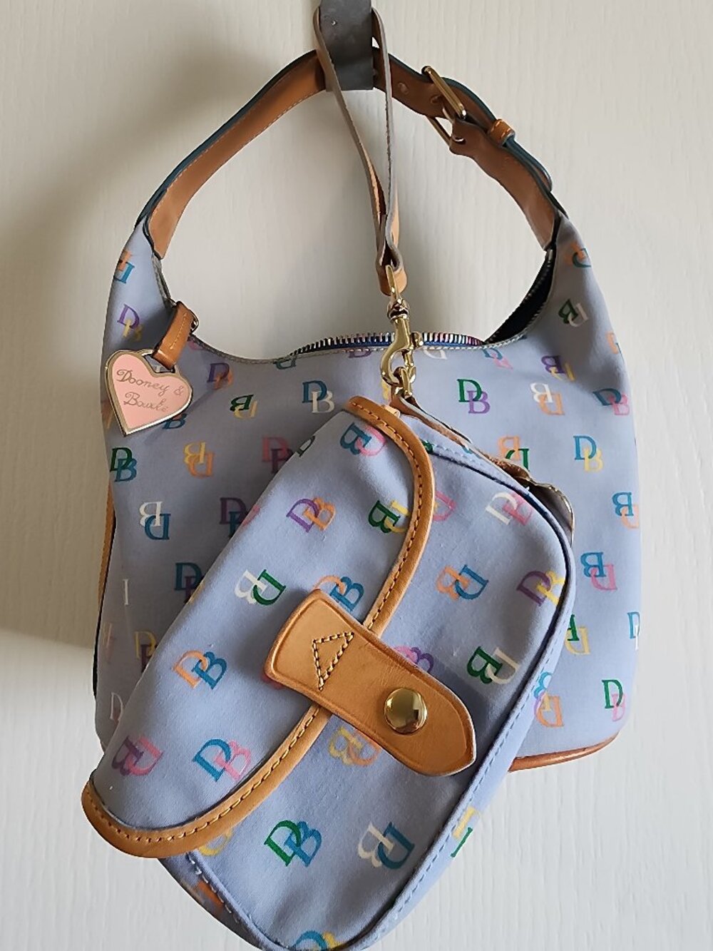 Dooney & Bourke Shoulder bag and wristlet